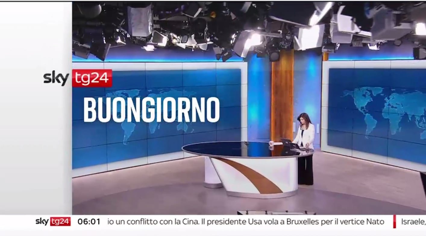 Sky TG24 da oggi on air con un nuovo logo e una nuova veste grafica YM! Sky TG24 da oggi on air con un nuovo logo e una nuova veste grafica YM!